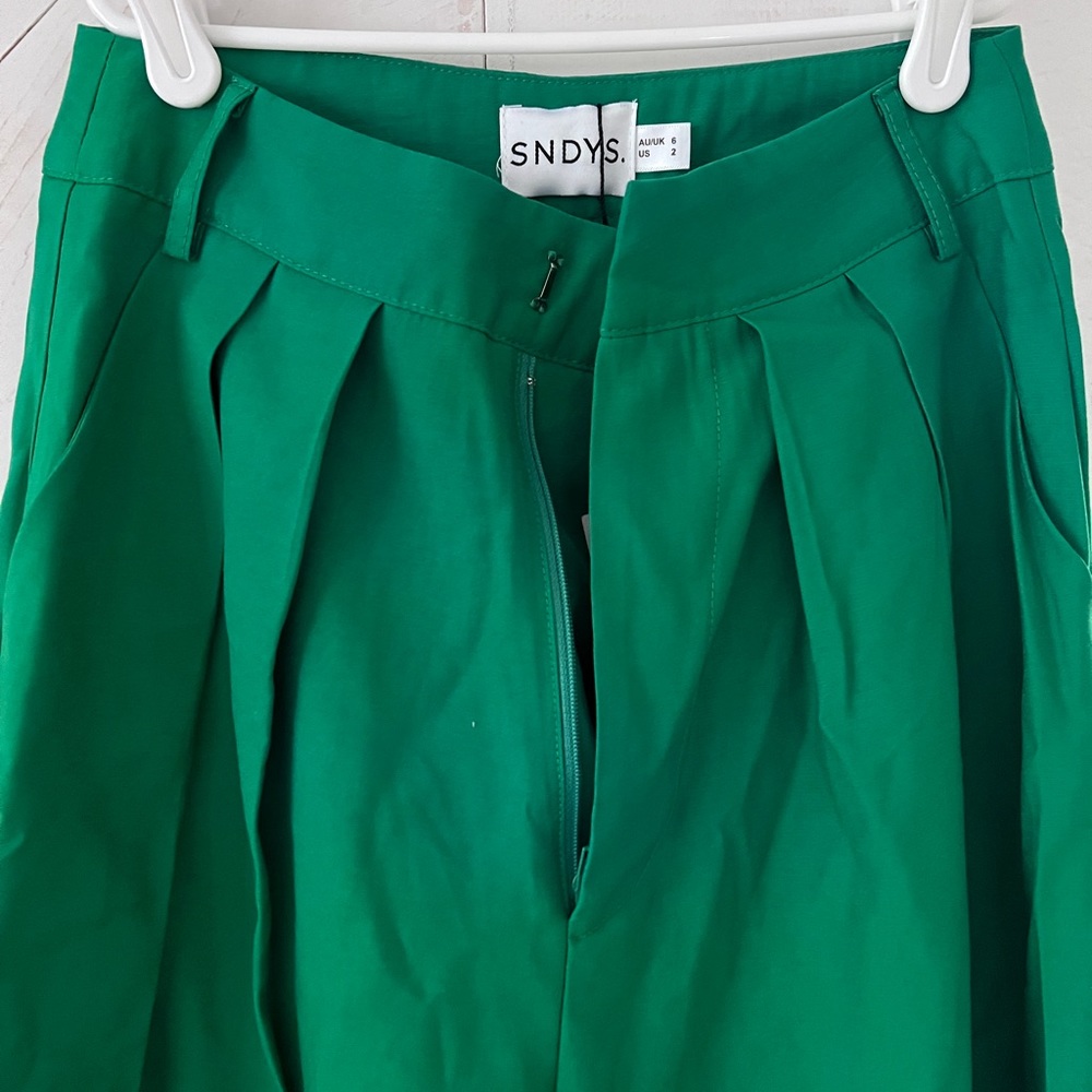 Wide Leg Green Pants by SNDYS.
